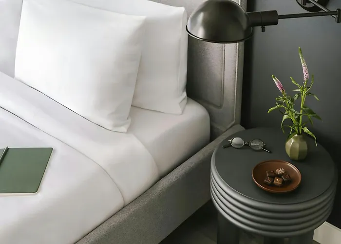 Sonder By Marriott Bonvoy The Plymouth Loop Apartahotel Chicago